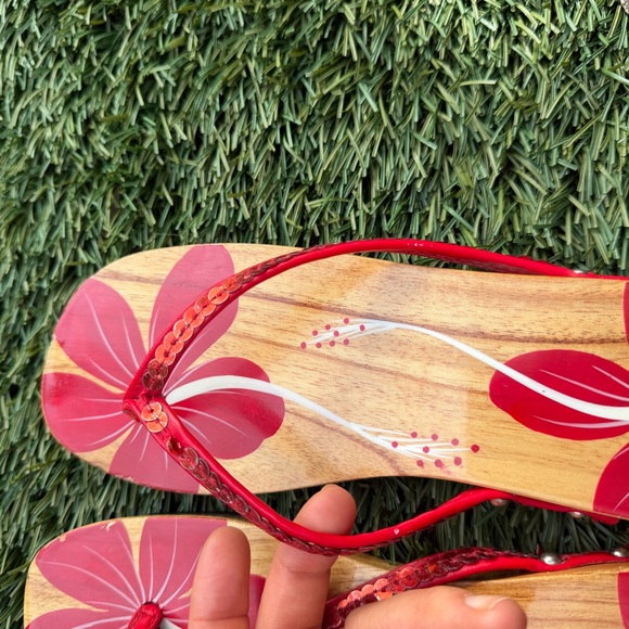 Red Floral Flip Flops - Picture 3 of 7